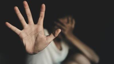 Madre minacciata, aggredita e insultata dal figlio 41enne: scatta il divieto di avvicinamento