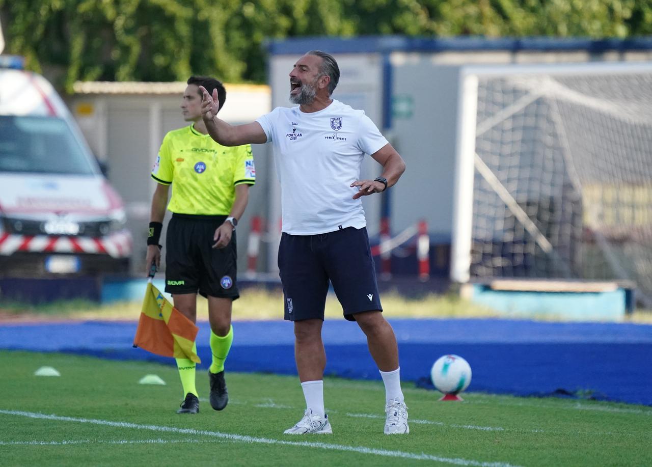 Mister Davide Dionigi: «Reggiana forte della sua identità fatta di corsa e intensità. Le favorite? Palermo, Venezia e Monza fuori concorso»