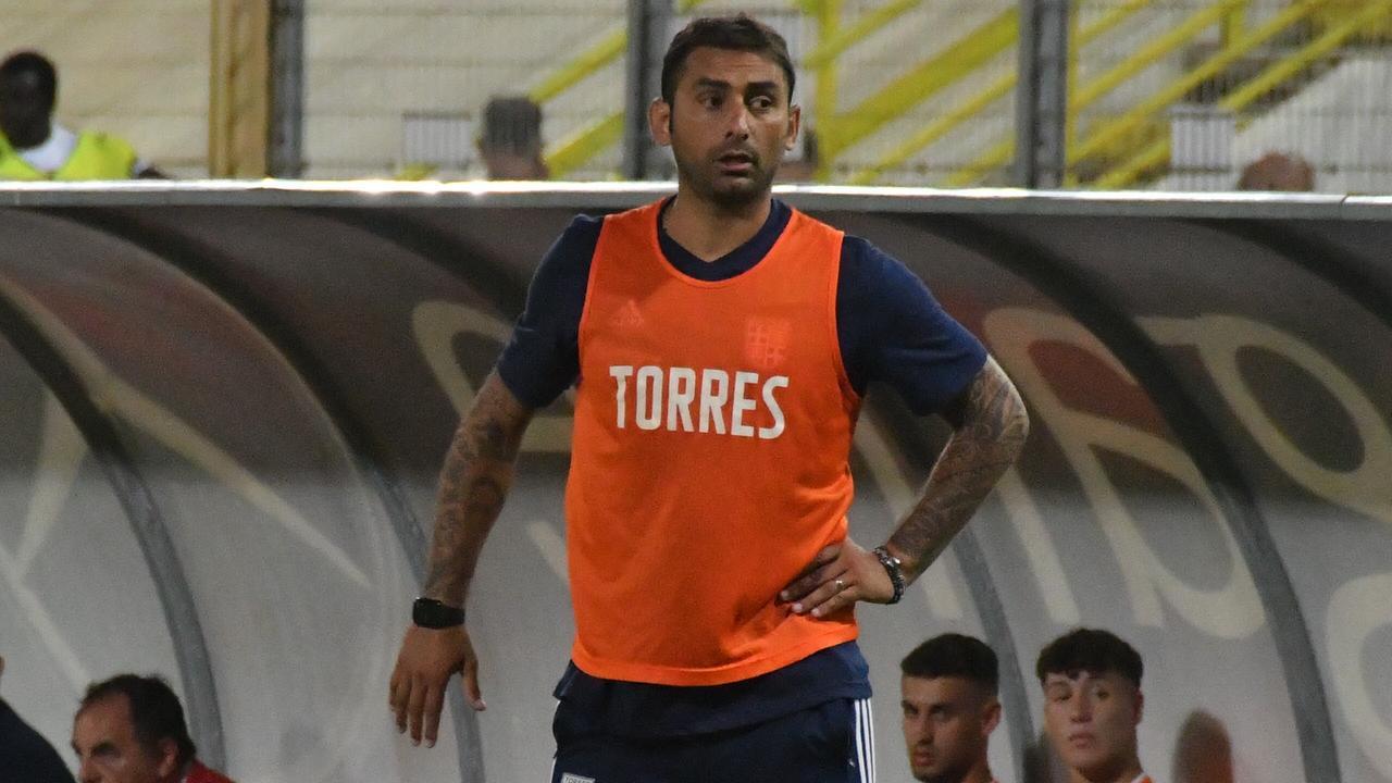 Tutto pronto per l’esordio della Torres. «Col Pontedera ci vorrà intelligenza»