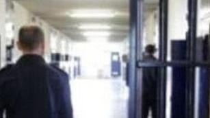 Ancora sangue al carcere Sant’Anna di Modena: feriti un agente e due detenuti