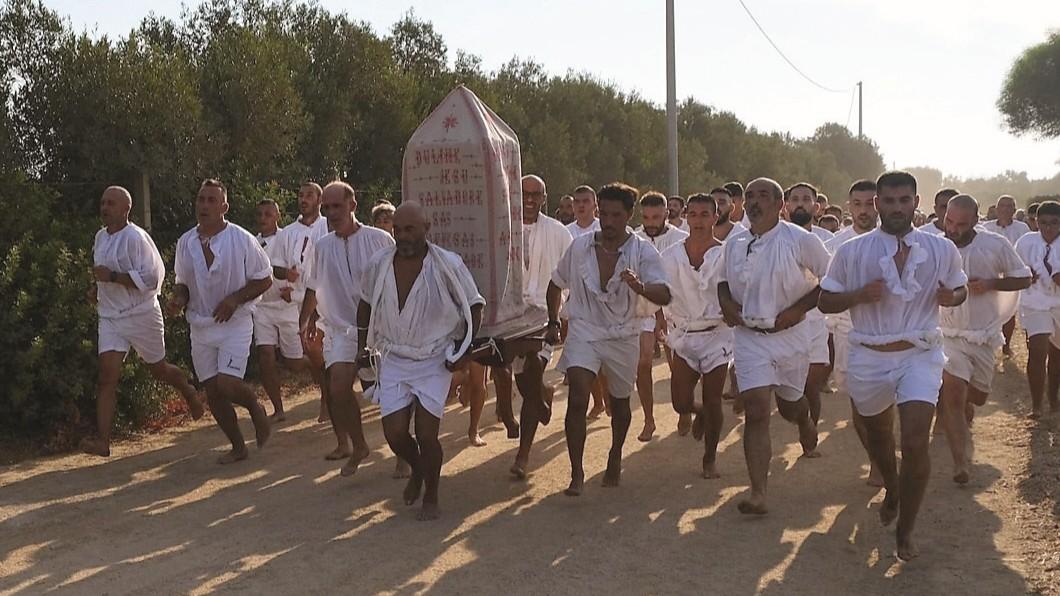 «La Corsa degli Scalzi è più antica», una ricerca ne riscrive la storia