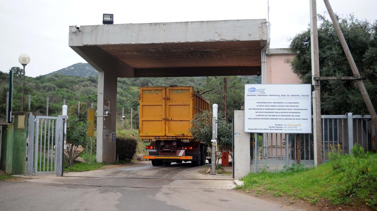 L'ingresso dello smaltimento dei rifiuti del Nord Est Sardegna
