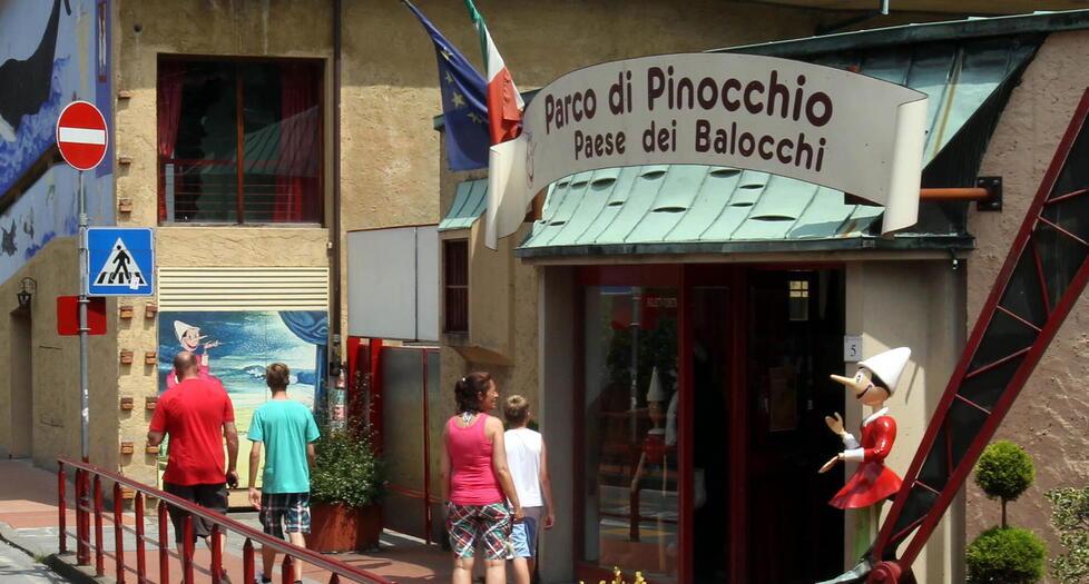 Pinocchio, Fondazione Collodi verso il baratro: una spa per salvarla dai troppi debiti. Il “giallo” sugli investimenti