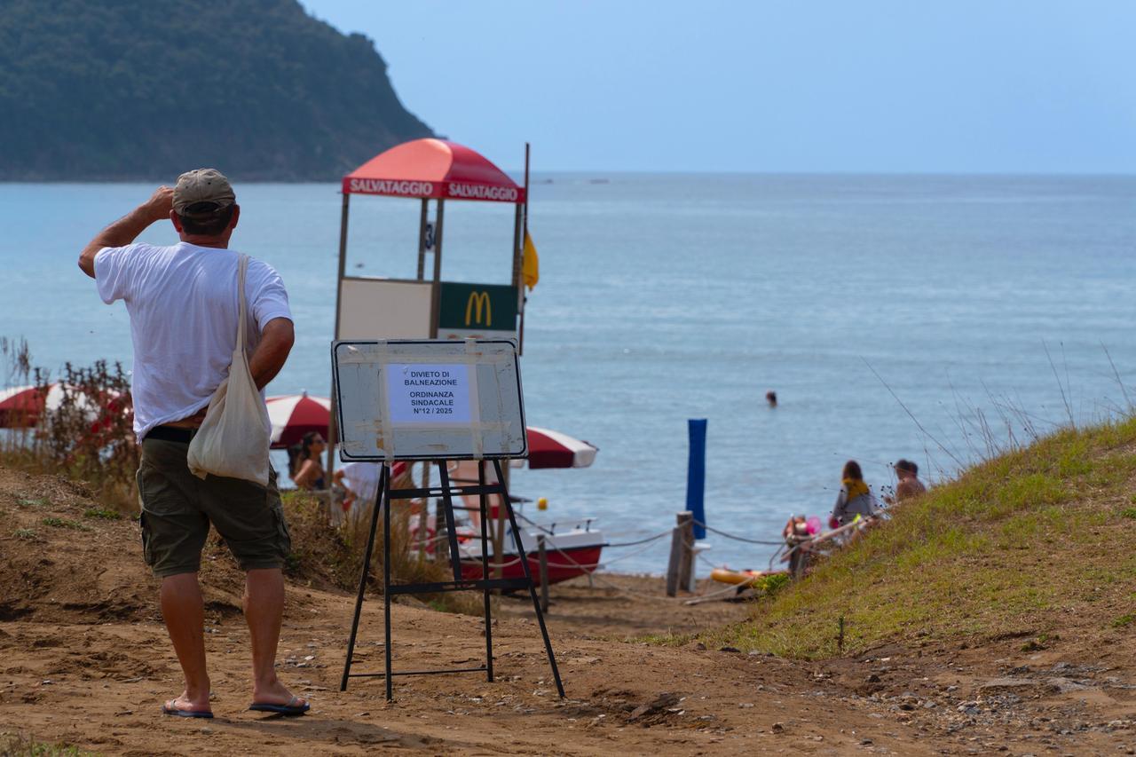 
	Bagni ancora vietati in molte zone della costa piombinese

