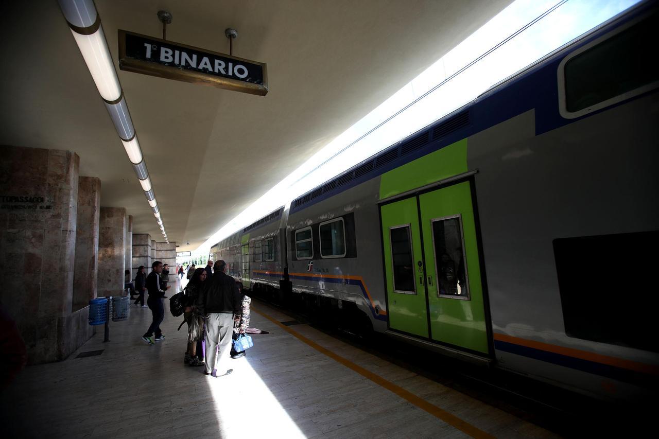 Con il raddoppio dei binari 34 corse in più dei treni tra Montecatini e Firenze