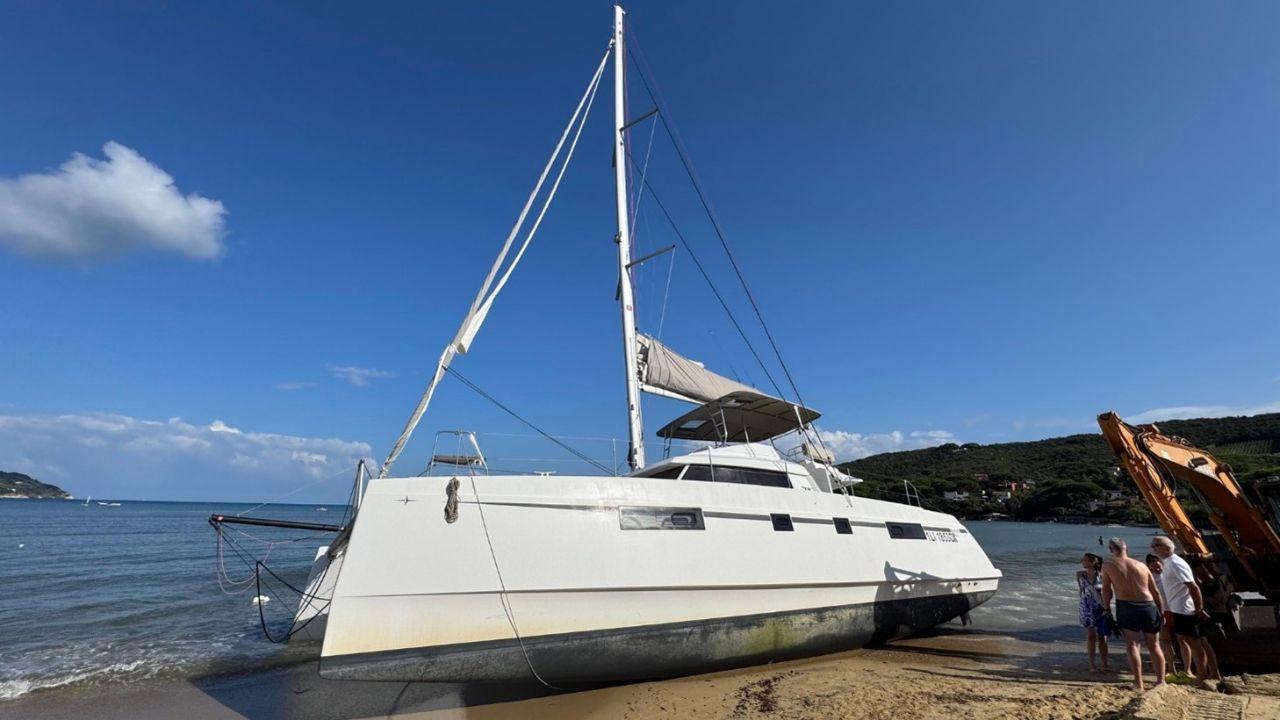Il catamarano a Procchio