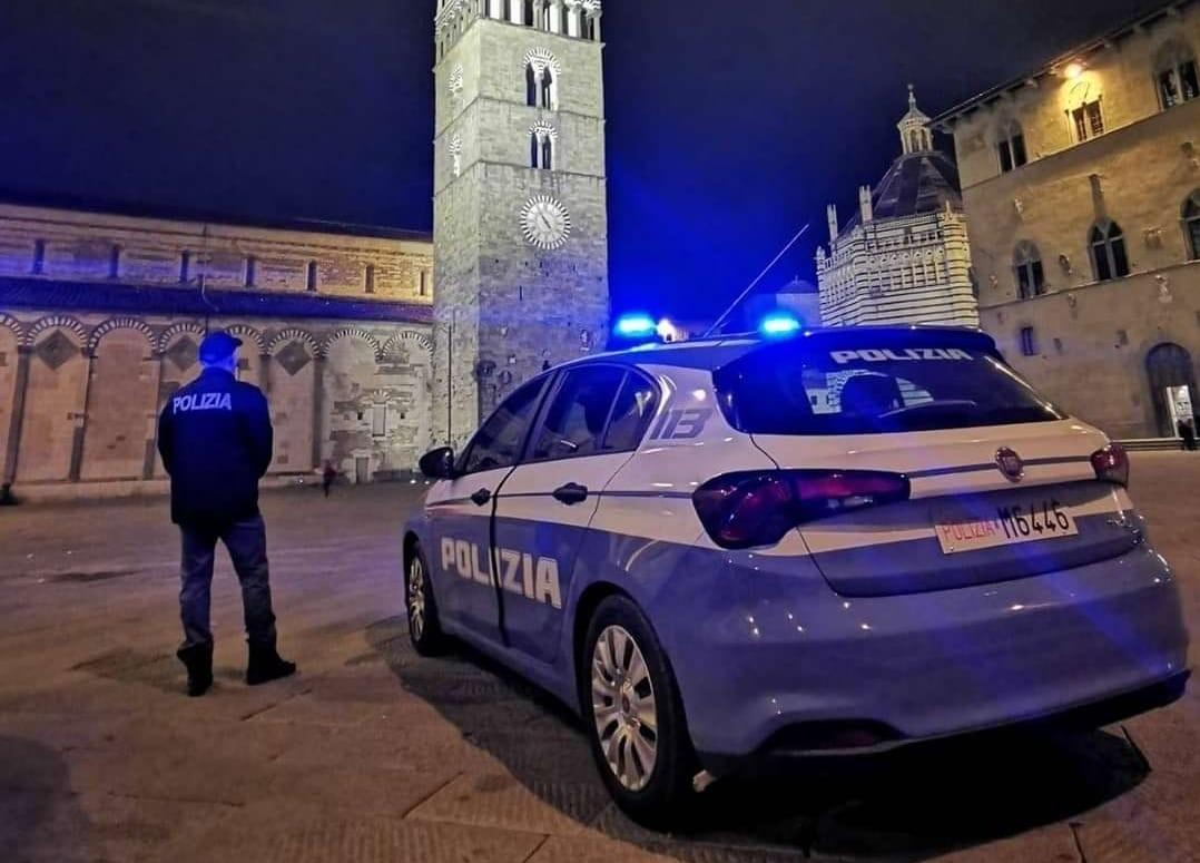 Pistoia, aggressione in piazza del Duomo: ai domiciliari un 20enne