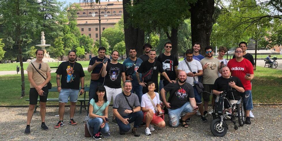 Il centro storico deserto si trasforma in un’arena Pokemon