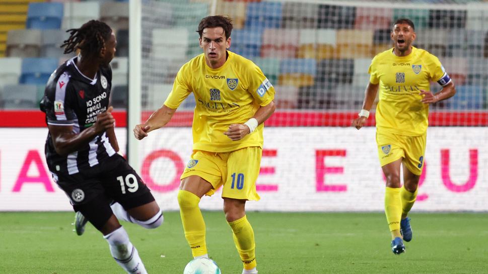 Spezia-Carrarese: le scelte di Calabro per un derby da brividi<br>