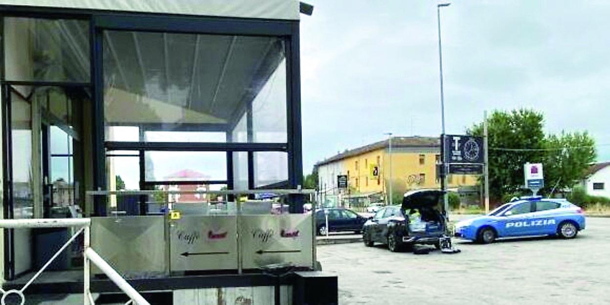 Sparatoria al confine tra Reggio Emilia e Parma: due feriti, uno grave