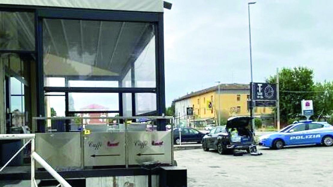 Sparatoria al confine tra Reggio Emilia e Parma: due feriti, uno grave