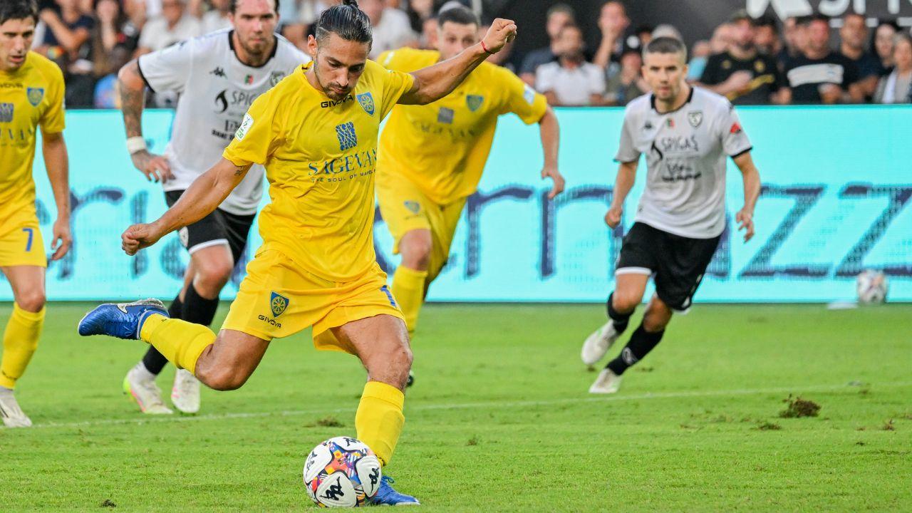 Il rigore di Schiavi