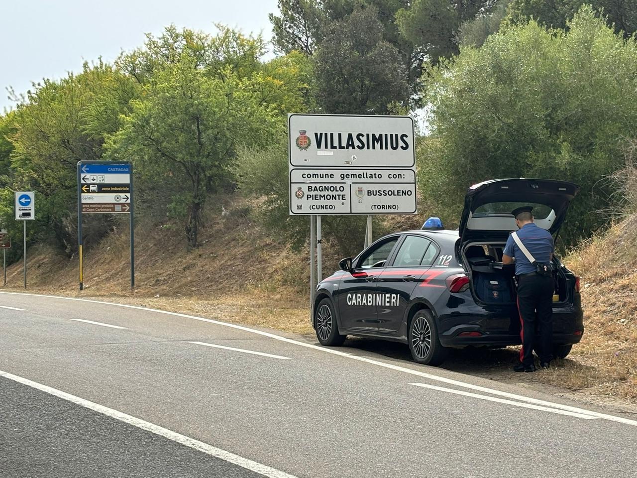 Ruba alimenti e bevande dal supermercato: denunciato