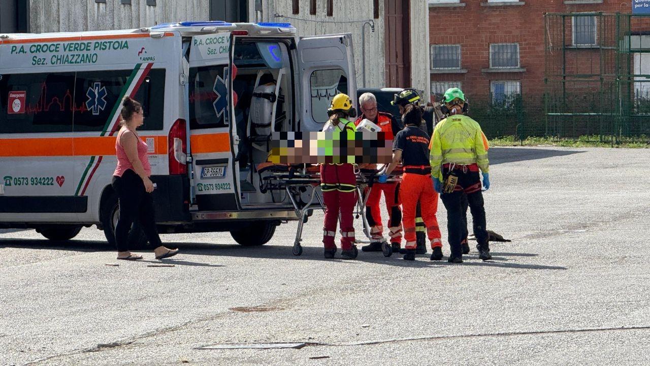 L'intervento (foto Innocenti/Nucci)