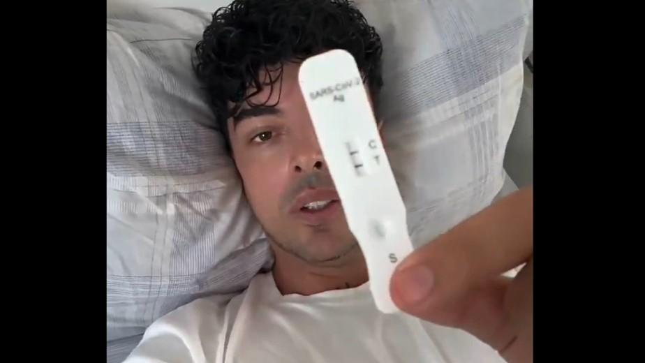 Stash positivo al Covid: «Nel 2020 ho avuto paura di morire» – IL VIDEO