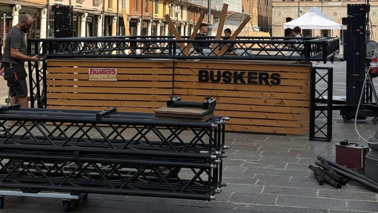 Ferrara attende il Buskers Festival. I ristoratori: «Una prova per tutti»