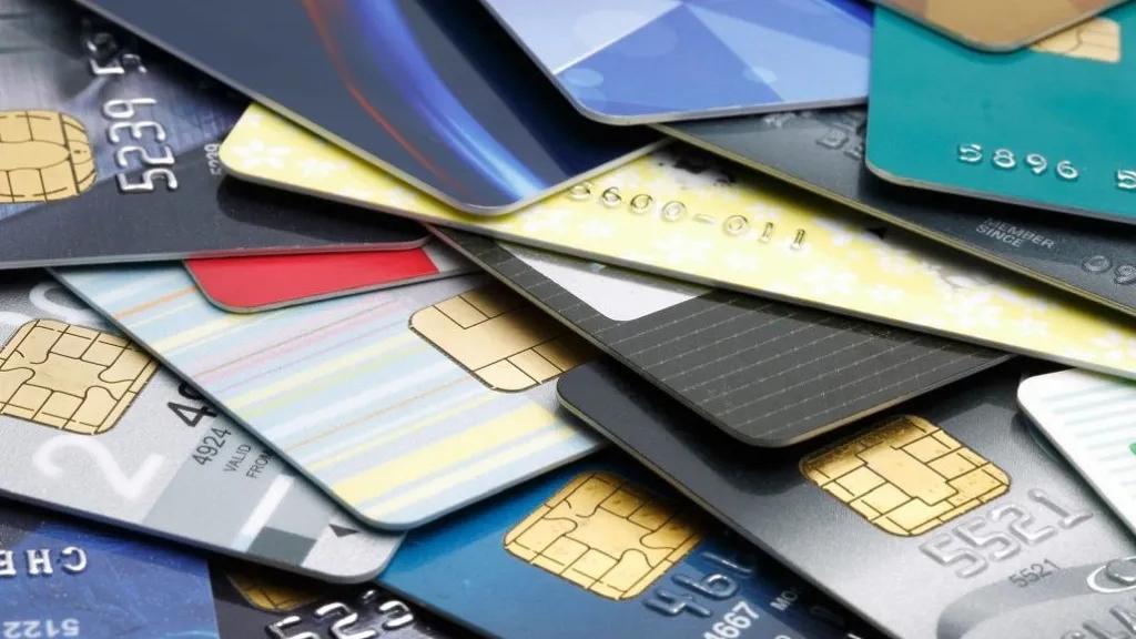 Carte di credito e bancomat: dieci regole per dormire tranquilli