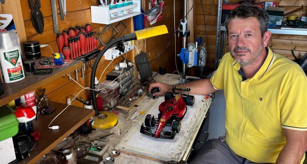 Ferrari in miniatura, a Gallo l’officina dei sogni di Enzo Belli