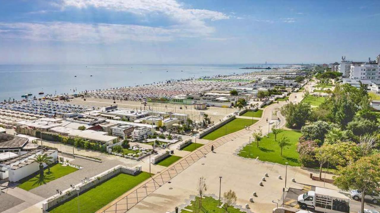 
	Il lungomare di Milano Marittima (foto d'archivio)

