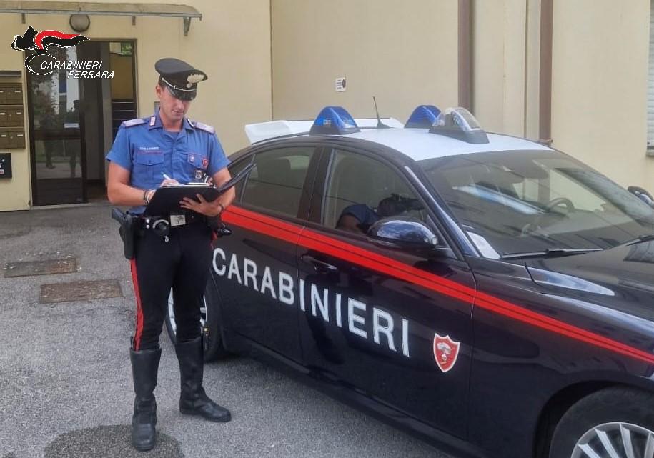Minacciato dal vicino con una catena, arrestato 15enne a Ferrara