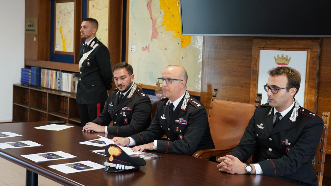 Un momento della conferenza stampa dei carabinieri (foto Stick)