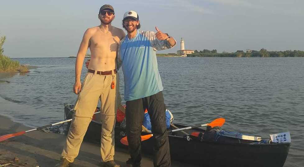 Due super amici e una canoa: «Un viaggio sul Po e in noi stessi»