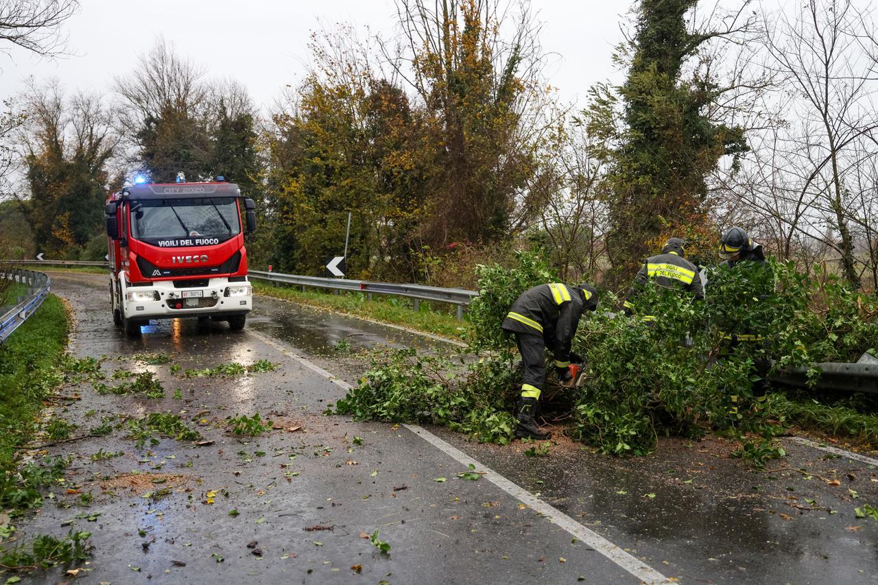 
	Maltempo, vigili del fuoco al lavoro (foto archivio)

