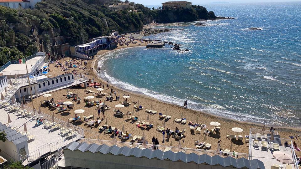 
	La baia del Quercetano (foto d'archivio)

