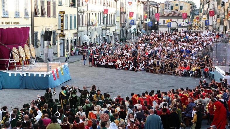 Palio di Pescia, c’è da battere Santa Maria. E debutta la “giostra medievale”