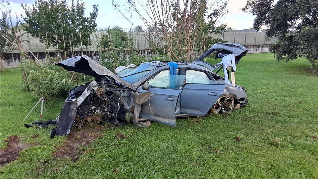 L'auto distrutta