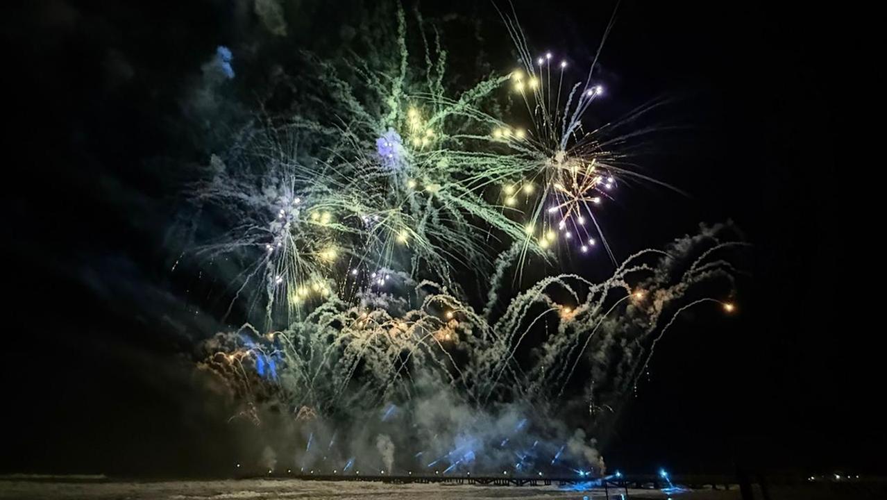 Un momento dei fuochi di Sant'Ermete (foto Barbara Cardini)