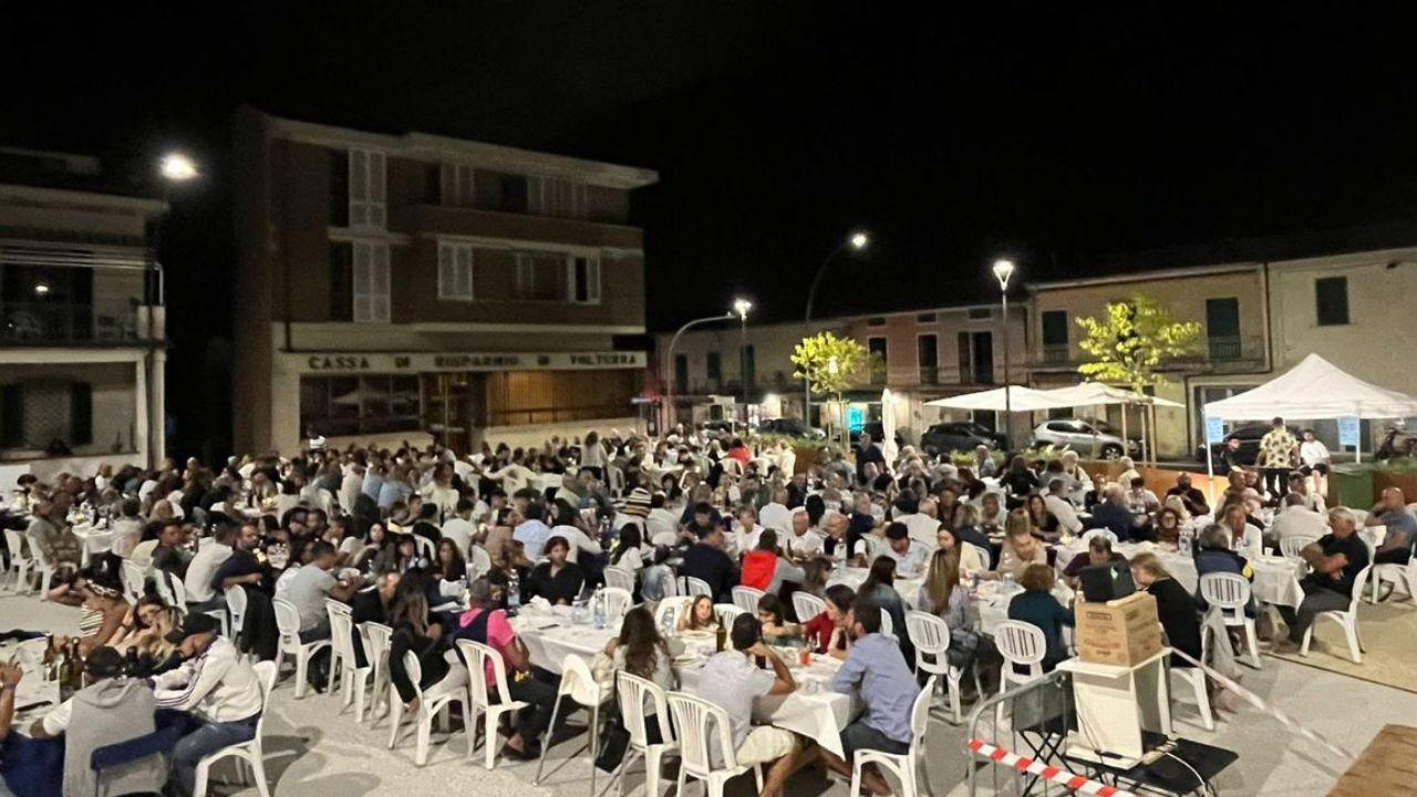 
	La cena in piazza a Selvatelle (Foto: Comune di Terricciola)

