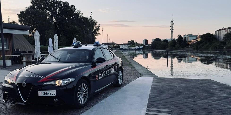 Fidanzati aggrediti a Ferrara, lei molestata e lui massacrato con pugni al volto