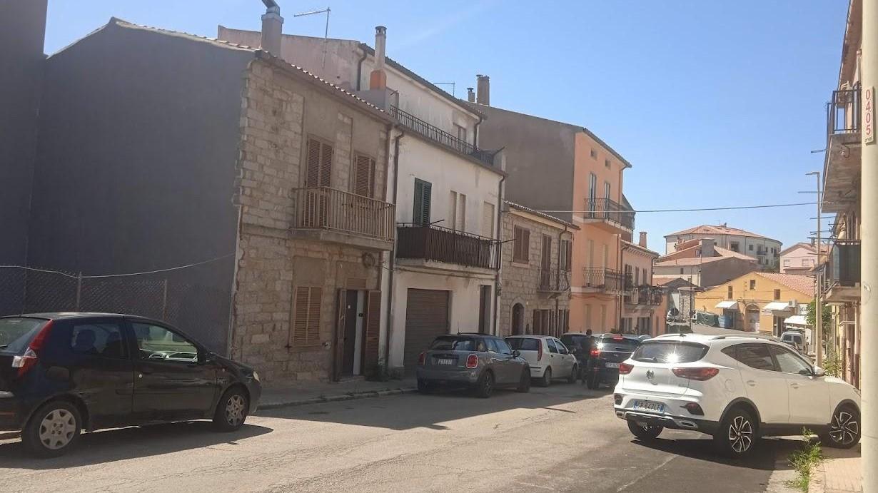 Una delle vie prese di mira dai ladri di piante