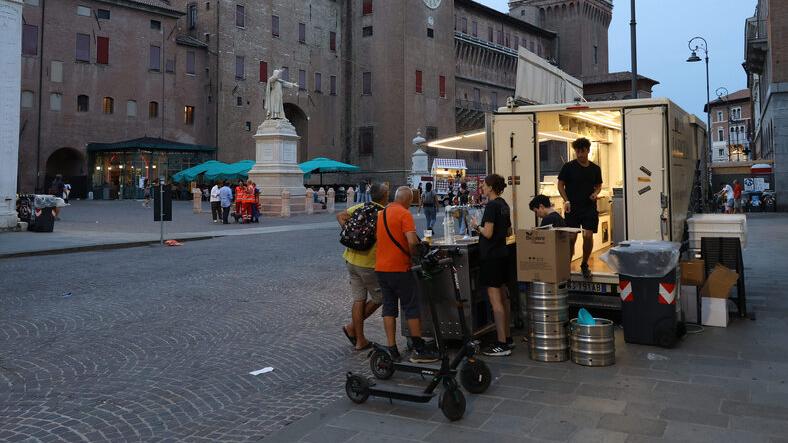 Ferrara Buskers Festival, bilancio chiaroscuro. Malumori tra gli esercenti<br type="_moz" />