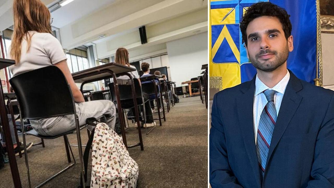 Il dirigente dell'Ufficio scolastico provinciale Giuseppe Schena