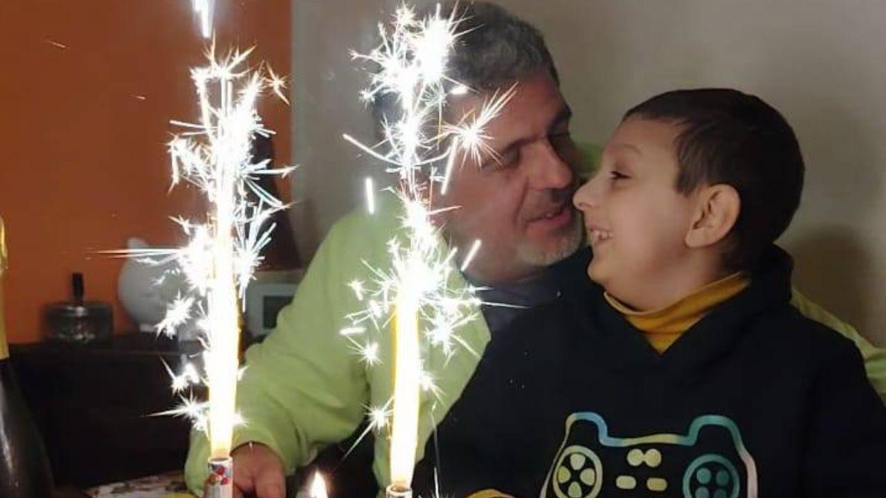 
	Michele Nobili con il figlio Nicol&ograve;&nbsp;

