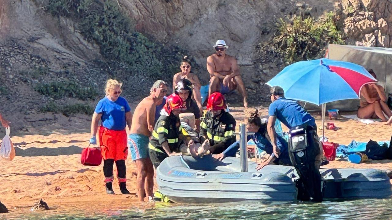 Malore in spiaggia, soccorso turista a Spalmatore