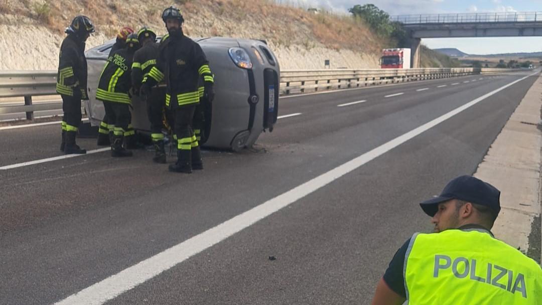 Incidente stradale sulla 131: due feriti trasportati a Sassari