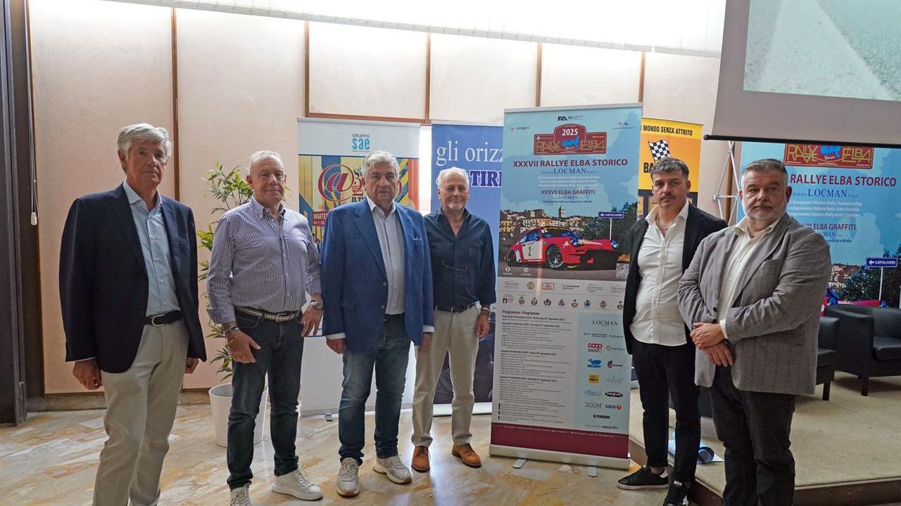 Un momento della conferenza (foto Stick)