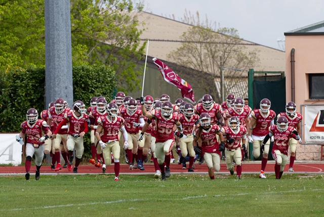 Il grido di allarme degli Hogs: «Senza campi, si chiude». Addio al settore giovanile