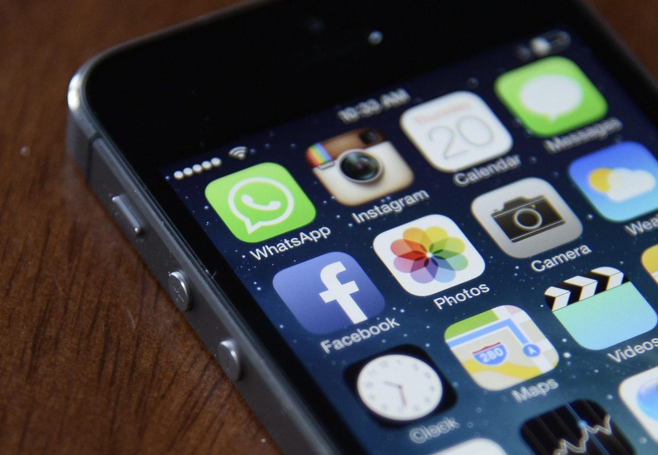 WhatsApp, le chat di coppia valgono come accordi per separazione e divorzio