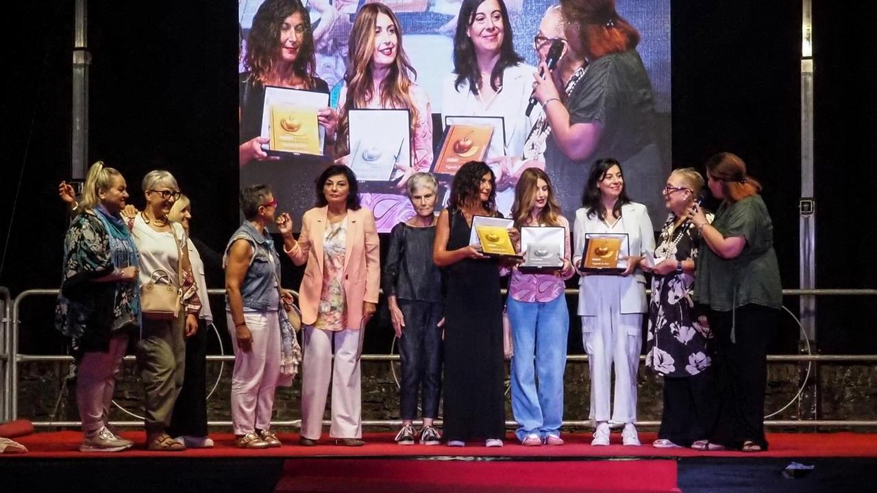 Il negozio di intimo di Bianca Benassati è la vetrina più artistica di Vignola