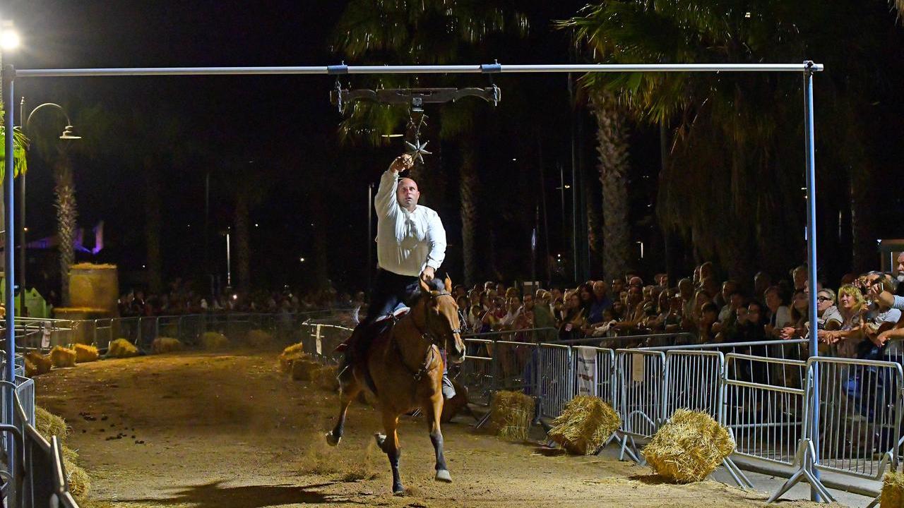 Il Palio della stella sul lungomare di Golfo Aranci: un gran ritorno dopo 10 anni