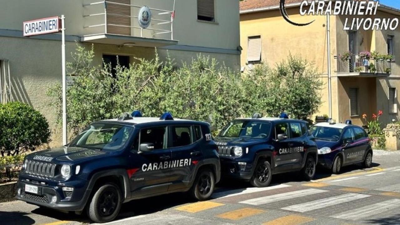 Spiagge Bianche, entra in un camper per rubare e accoltella il proprietario: chi è il 52enne arrestato