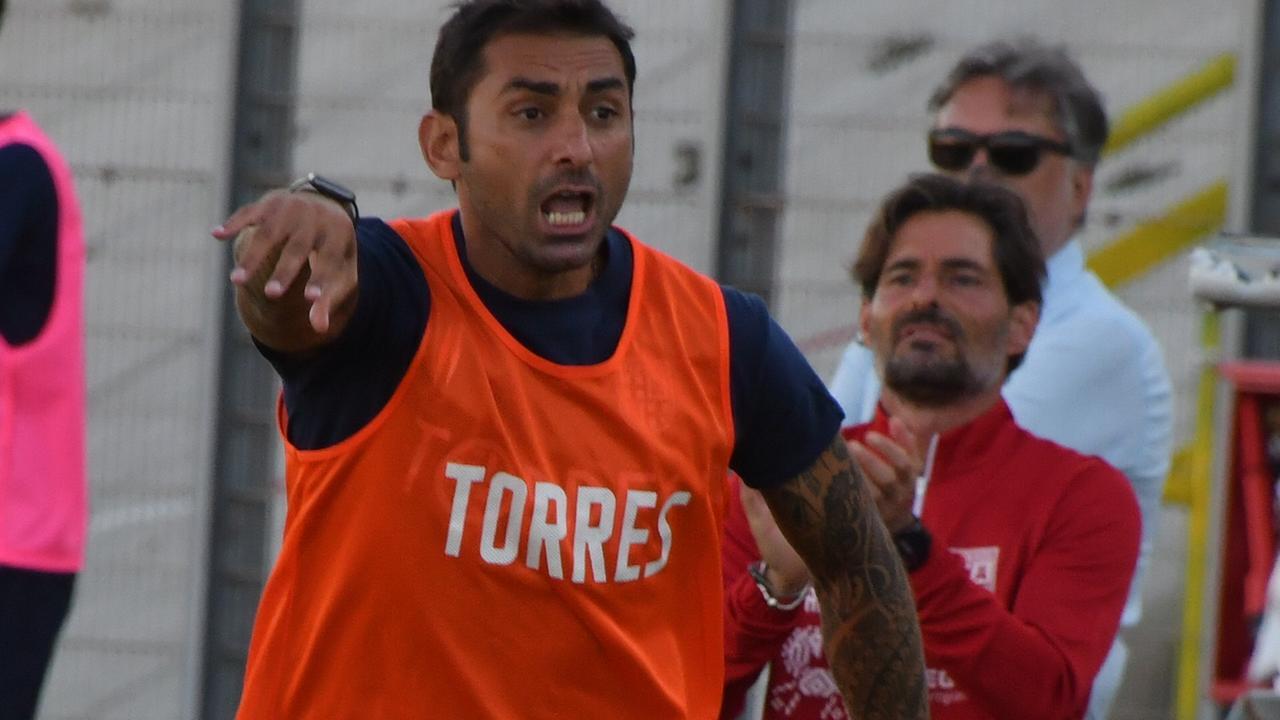 Una Torres extralarge con 30 giocatori in rosa