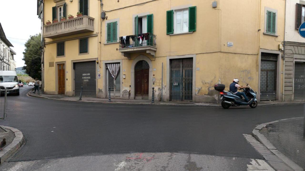 Il nuovo asfalto in via Santa Margherita