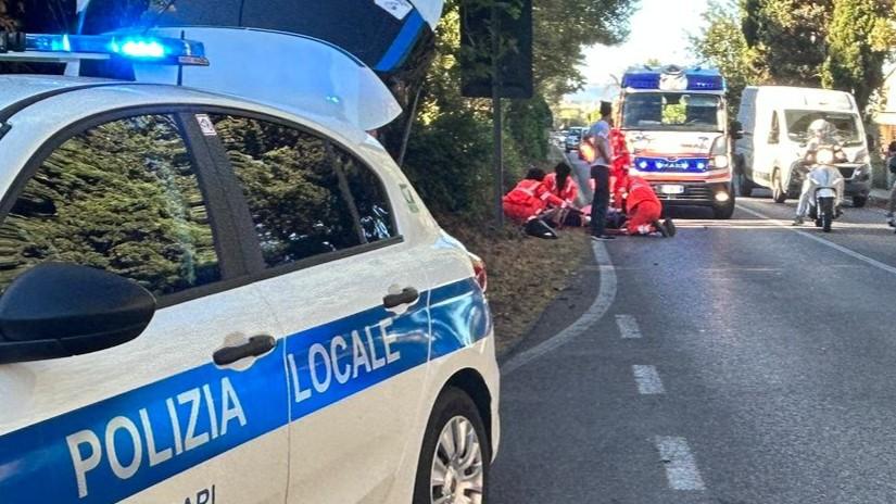 Sassari, violento scontro auto-moto: ferito un motociclista