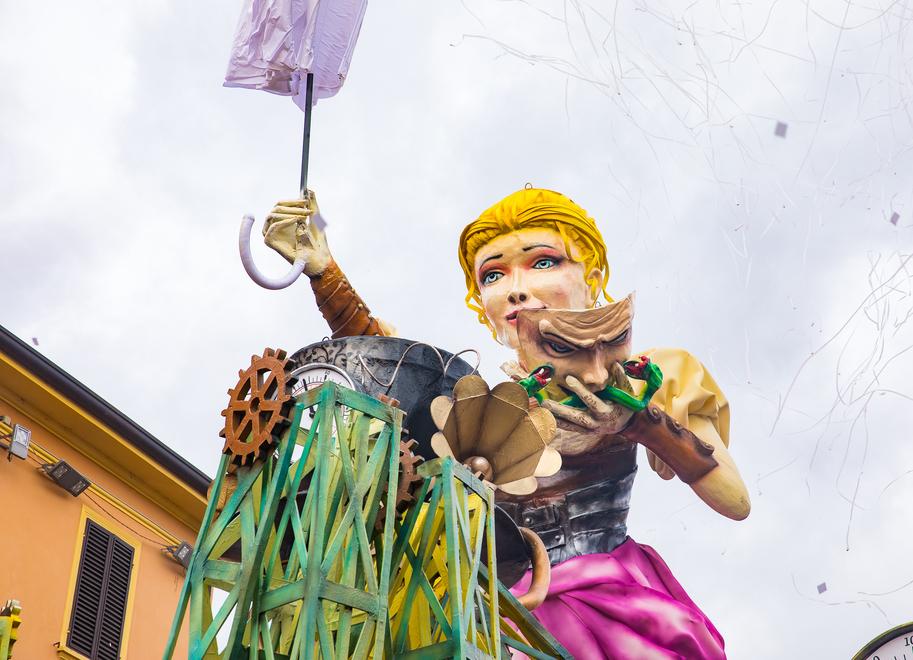 Cento e Viareggio, che sfida: «Carnevali diversi e unici»