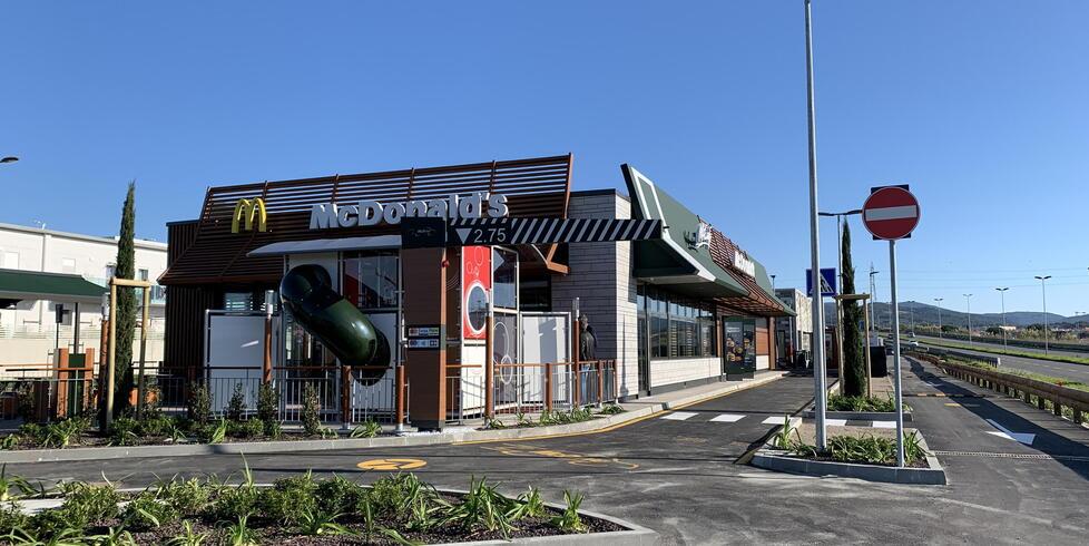 McDonald’s assume e cerca 15 addetti: ecco requisiti e come candidarsi<br type="_moz" />

